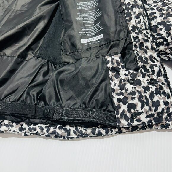 Protest Dante Puffer Ski Snow Jacket Black White Coat Size S NWOT - Picture 8 of 16
